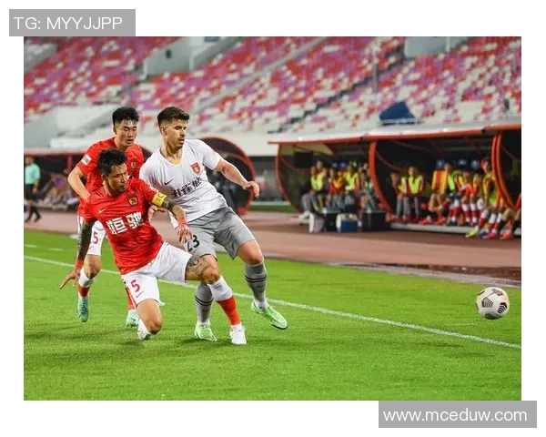 韦世豪足球明星的成长之路与未来发展潜力分析